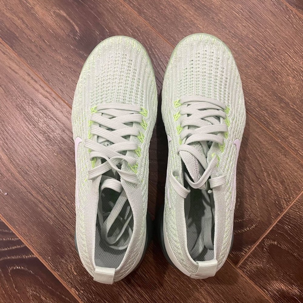 Wmns Air VaporMax Flyknit 3 'Jade Aura' - Picture 2 of 5